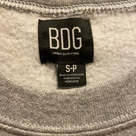 Urban Outfitters USA Athletics cropped cinched waist sweatshirt. Size S - Picture 3 of 3